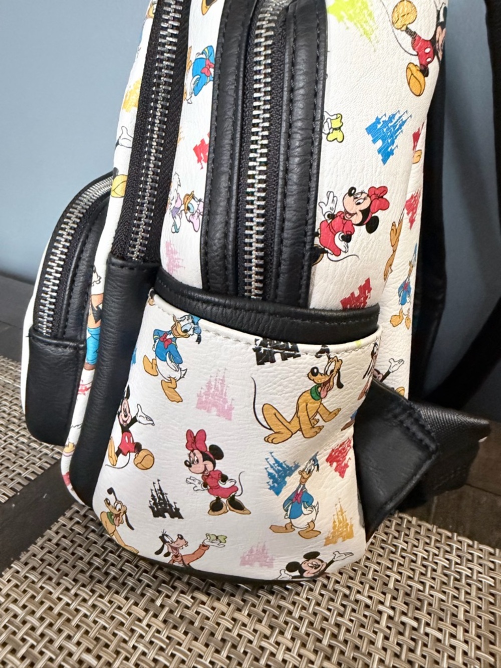 Disney Loungefly Backpack - Picture 5 of 6